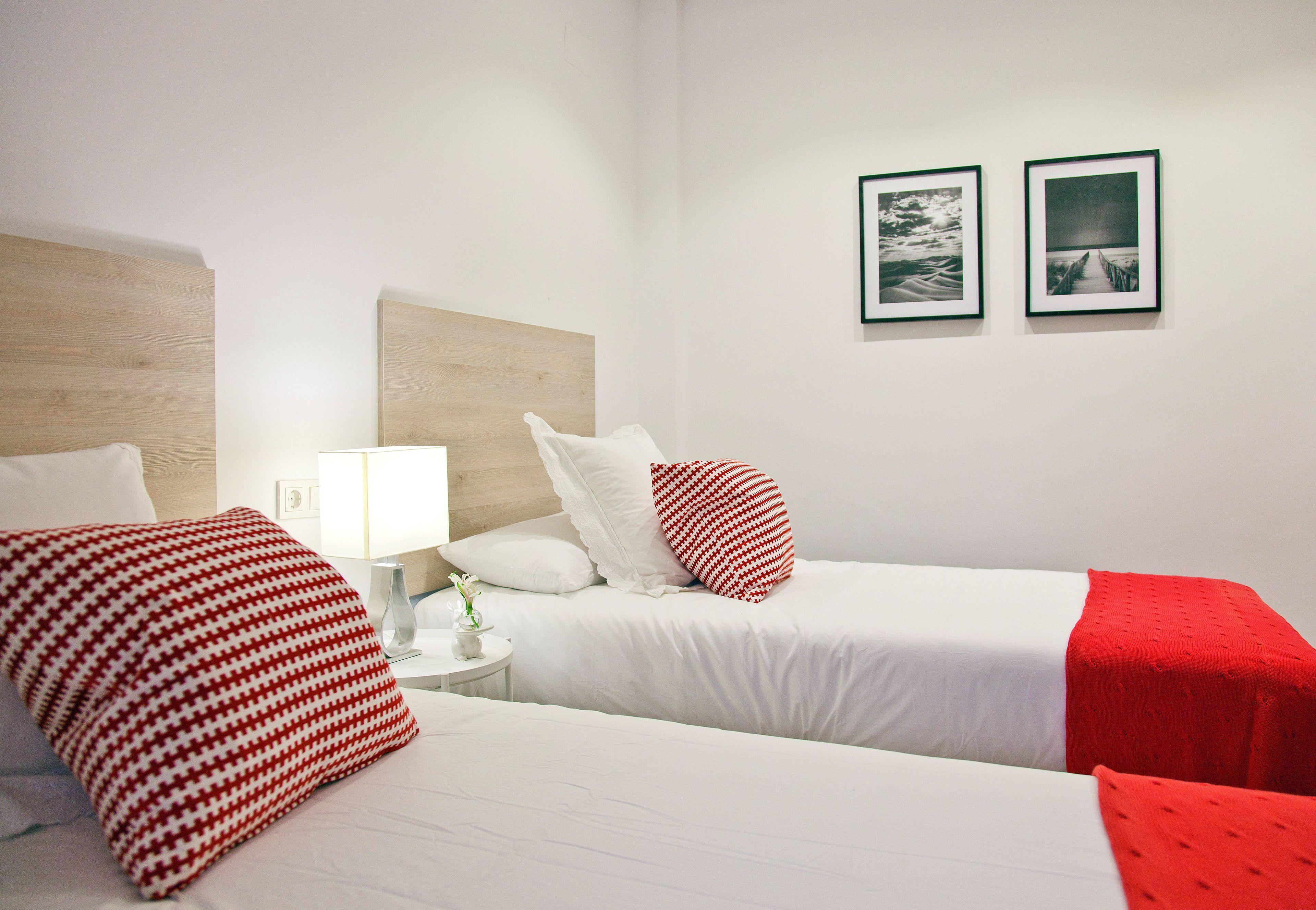 Feelathome Madrid Suites Apartments, Madrid